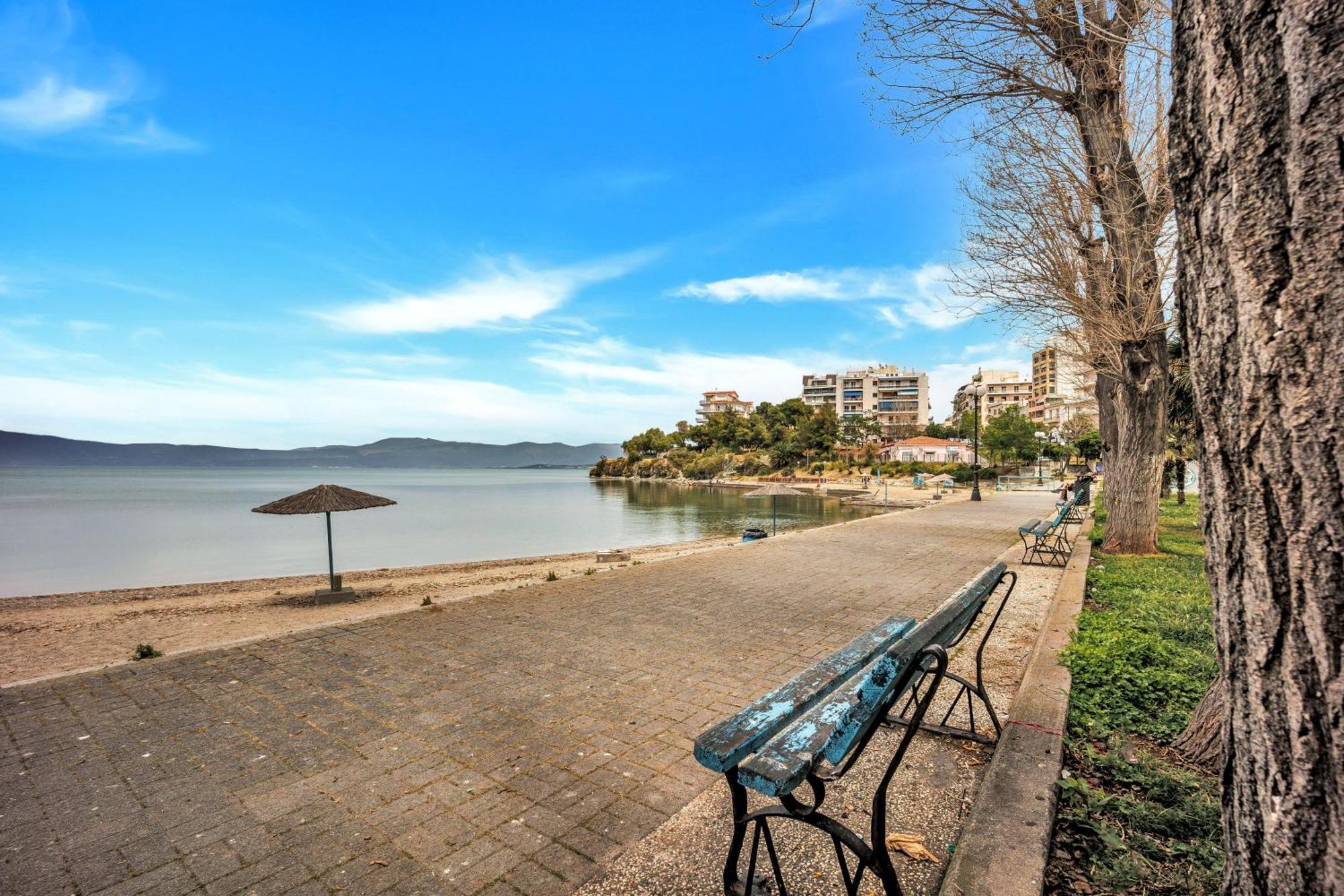 Fabulous Central Apartment Close To The Sea! Chalkida Bagian luar foto